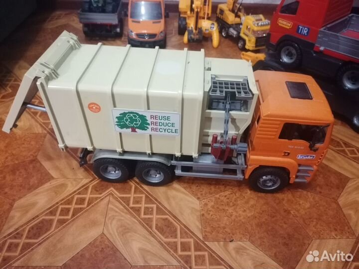 Машины, трактора, спец техника Брудер и Полесье