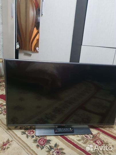 Телевизор LG 42LB569V