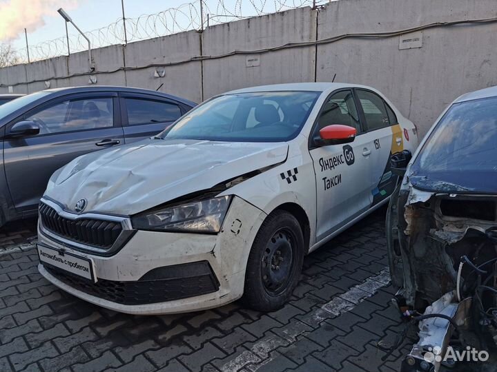 Skoda Rapid 1.6 AT, 2022, 247 844 км