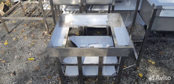 Подставка под пароконвектомат из нержавейки