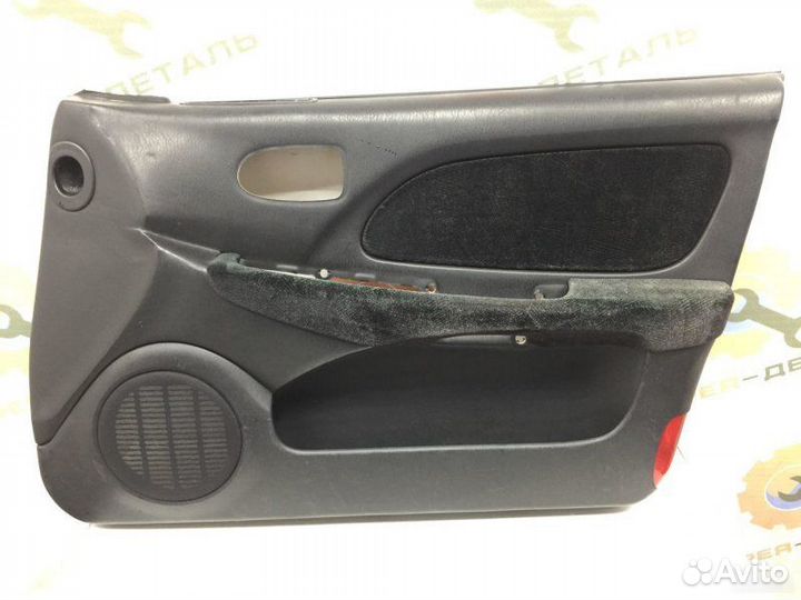 Обшивка двери передняя правая Hyundai Sonata