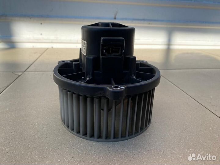 Моторчик печки Hyundai Elantra 3 XD