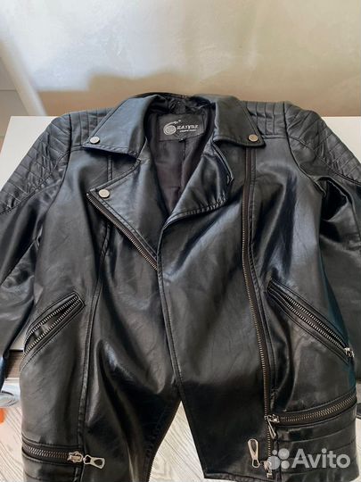 Кожаная куртка женская