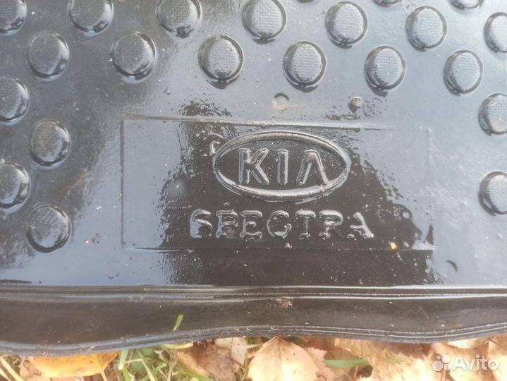 Коврик в багажник кия спектра