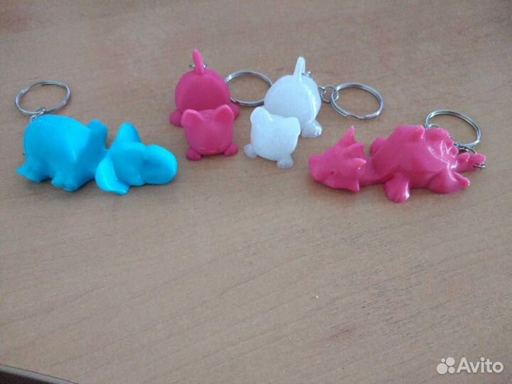 Брелки-подставки под телефон