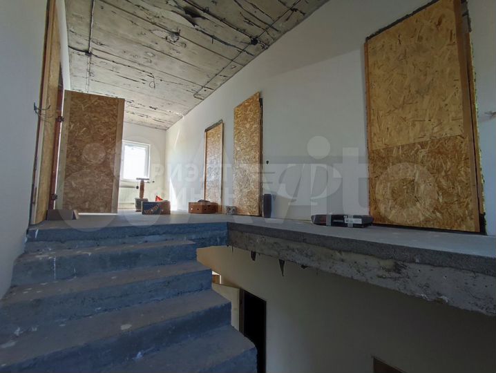 Коттедж 321 м² на участке 12 сот.