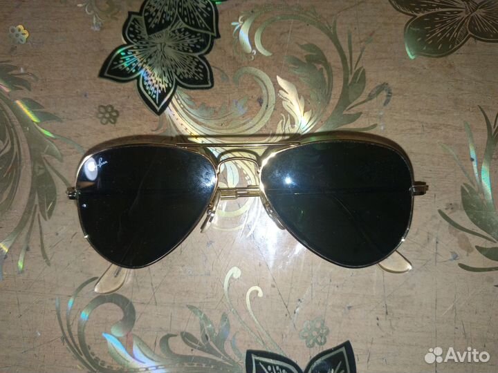 Солнцезащитные очки Ray Ban