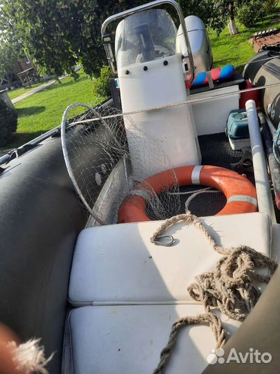 Моторная лодка с мотором бу с прицепом