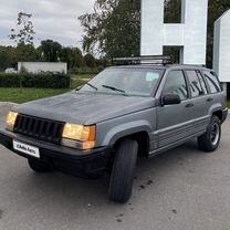 Jeep Grand Cherokee 4.0 AT, 1994, 300 000 км, с пробегом, цена 280 000 руб.