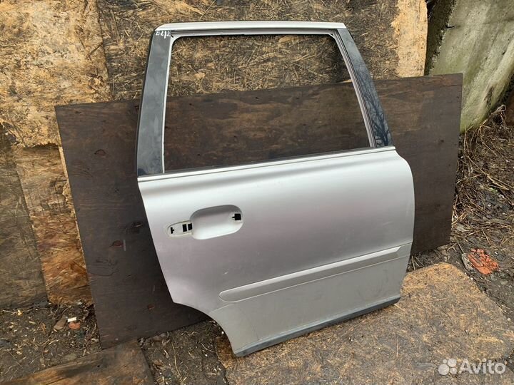 Volvo xc90 задняя с молдингами рест