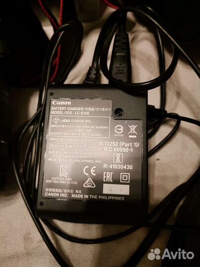 Зеркальный фотоаппарат canon