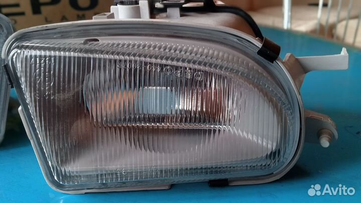 Комплект противотуманок на Mercedes 210w новые