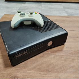 Игровая приставка Microsoft Xbox 360 S 250 гб HDD