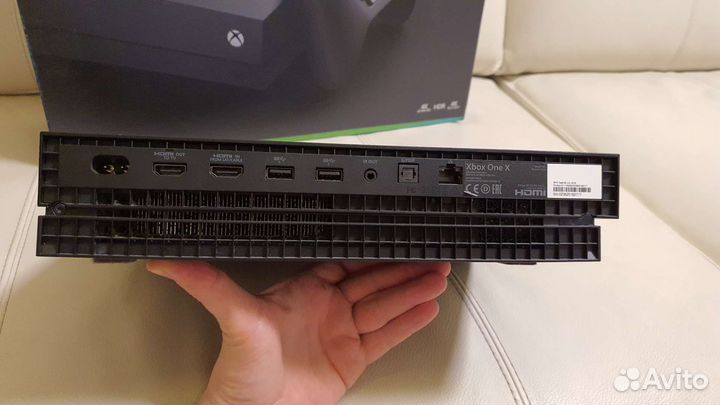 Игровая приставка xbox ONE X с играми