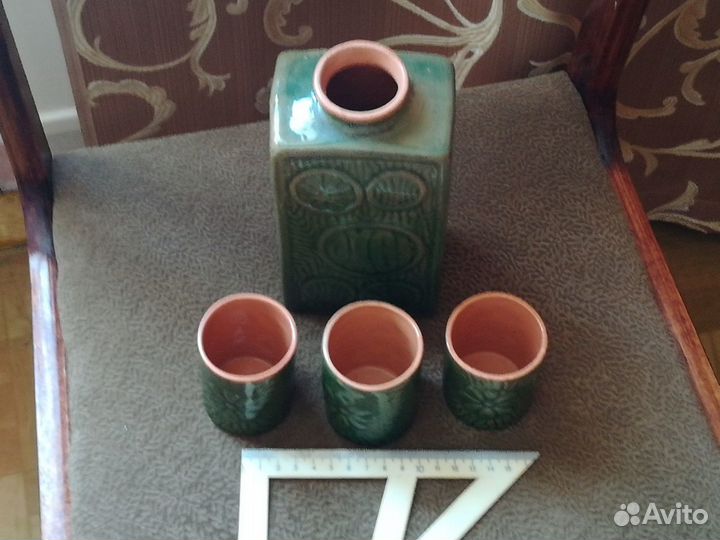 Советский кувшин с тремя стаканчиками