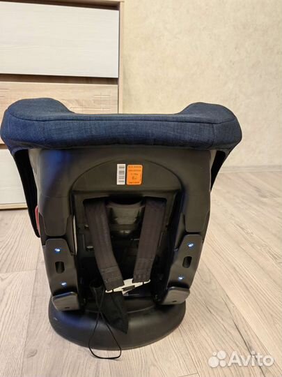 Детское автокресло joie tilt