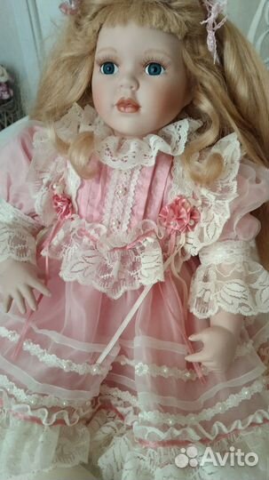 Кукла фарфоровая коллекционная