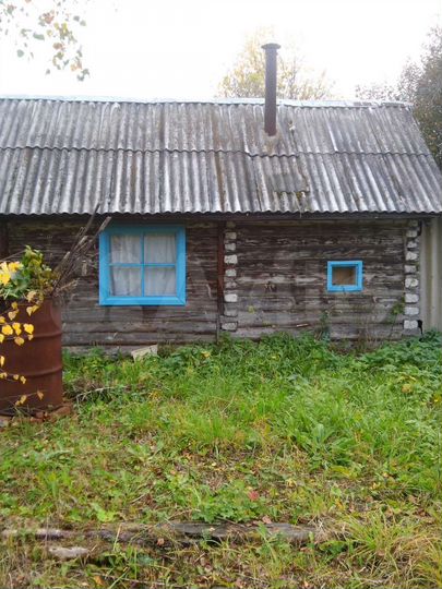 Дом 12 м² на участке 6 сот.