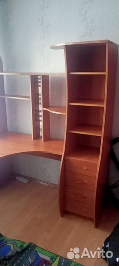 Компьютерный стол