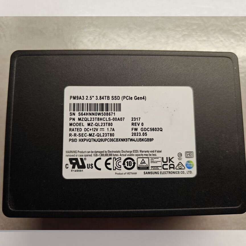 [MZQL23T8HCLS] Серверный Ssd Samsung 3.84tb -00a07 Mzql23t8hcls