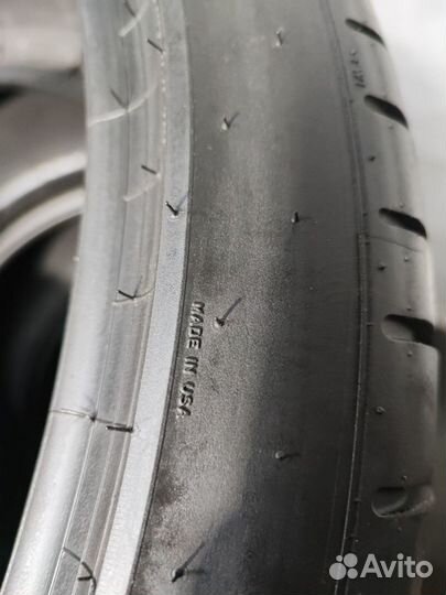 Pirelli P Zero PZ4 275/35 R22 и 315/30 R22