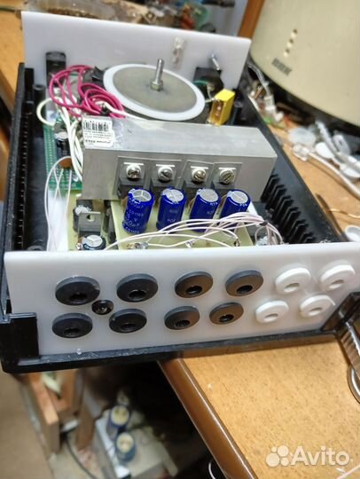 Блок питания для гитарных педалей