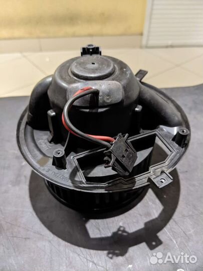 Мотор печки VW / Audi / Seat / Skoda