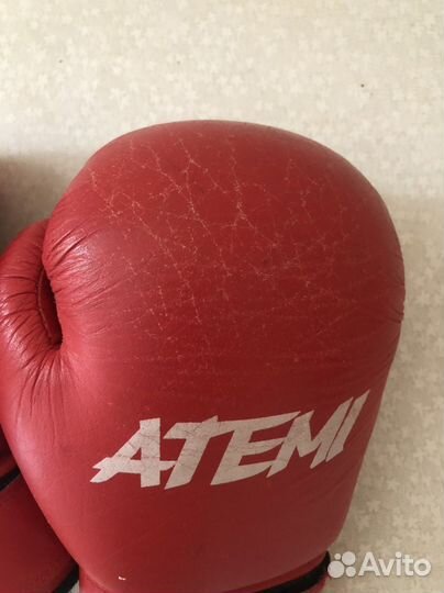 Боксерские перчатки