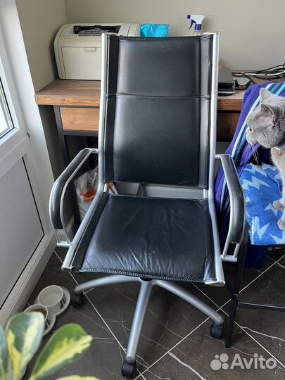 Компьютерный стул, натуральная кожа, б/у
