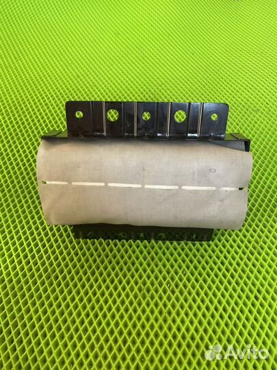 Подушка в торпедо опель антара