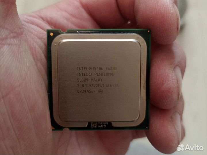 Процессор Intel Pentium e6300