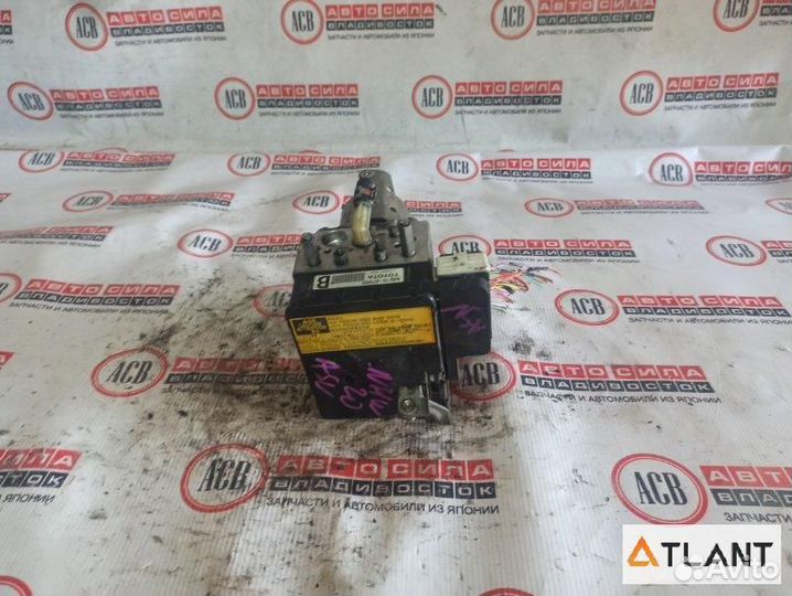 Блок abs toyota prius