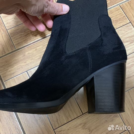 Ботинки женские