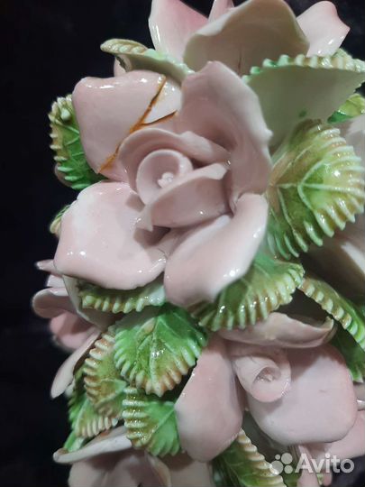 Ваза с цветами фарфор 16см