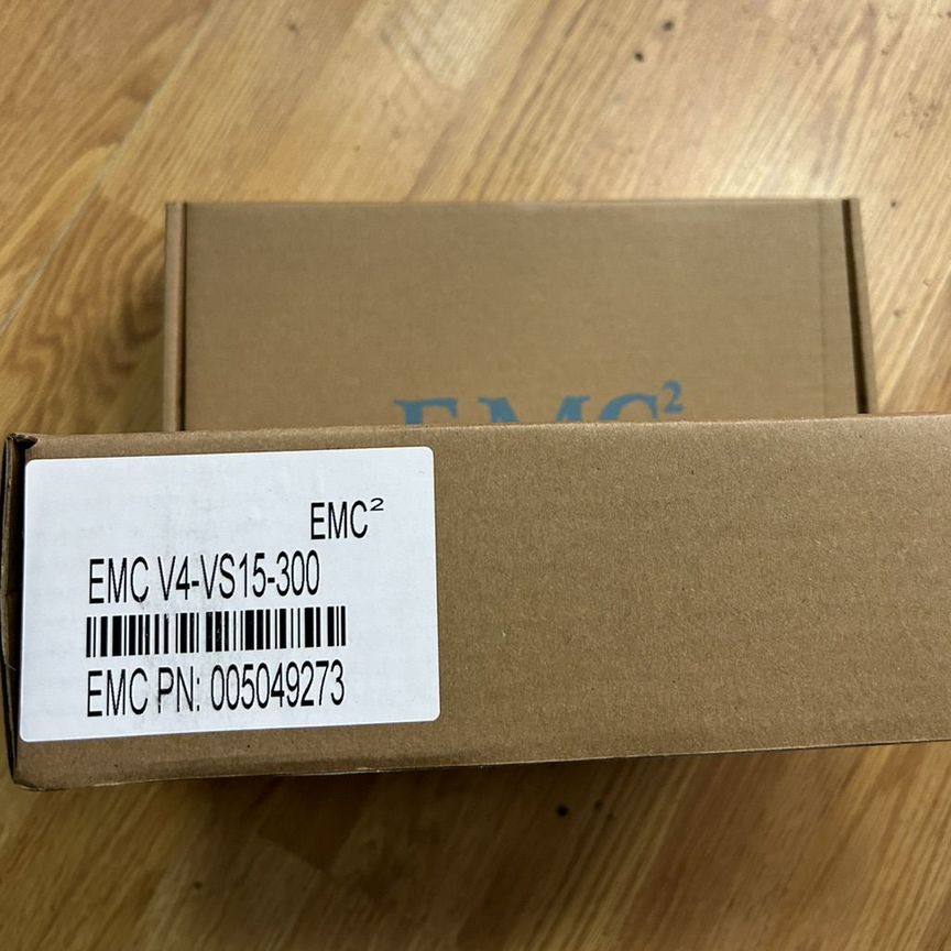 [V4-VS15-300] Жесткий Диск Emc 300gb 15k 005049273 V4-Vs15-300