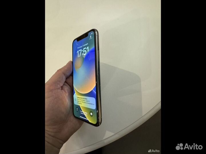 iPhone 11 Pro, 64 ГБ