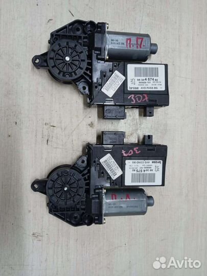 Моторчик стеклоподъемника Peugeot 307