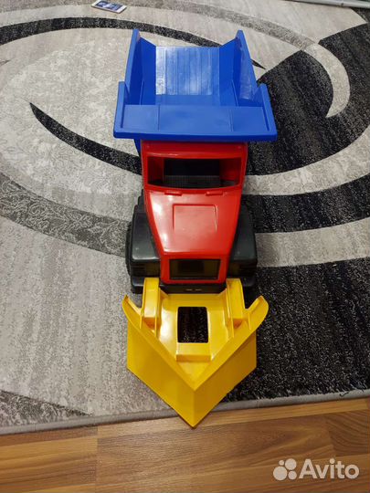 Детский грузовик большой