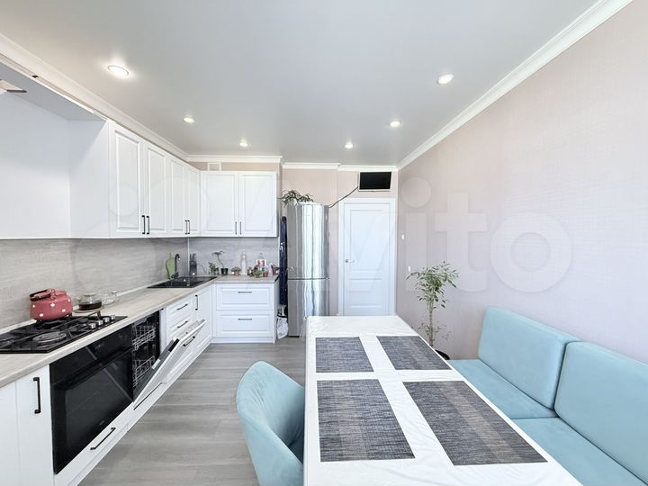 3-к. квартира, 87 м², 12/18 эт.