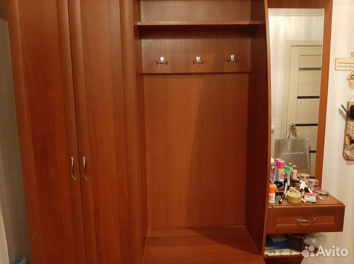 Прихожая(состояние-хорошие)