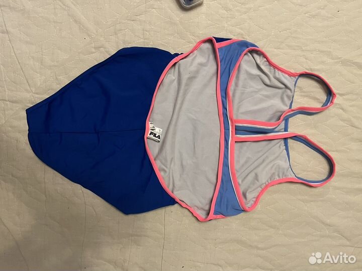 Купальник, шапочка и очки для плавания