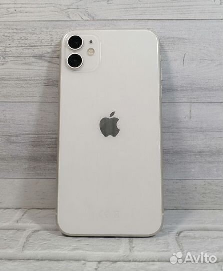 iPhone 11, 64 ГБ