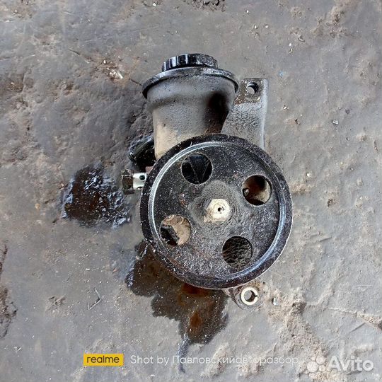 Насос гур Toyota Corolla AE100 5A-FE