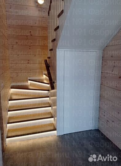 Лестница на металлическом каркасе