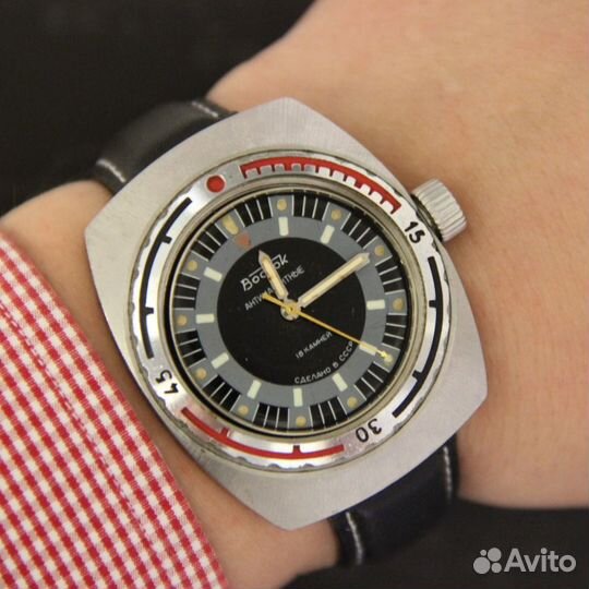 Восток Амфибия Бочка механические часы СССР