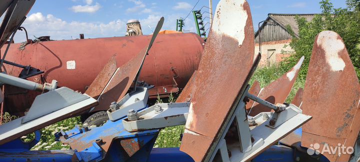 Плуг Светлоградагромаш 5-7 корп. (ППО-(5+1+1)х40), 2016