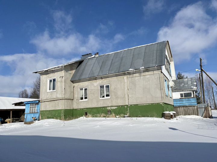 Дом 185,5 м² на участке 56 сот.