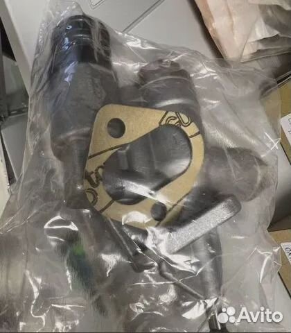 Насос подкачки Cummins 4988747