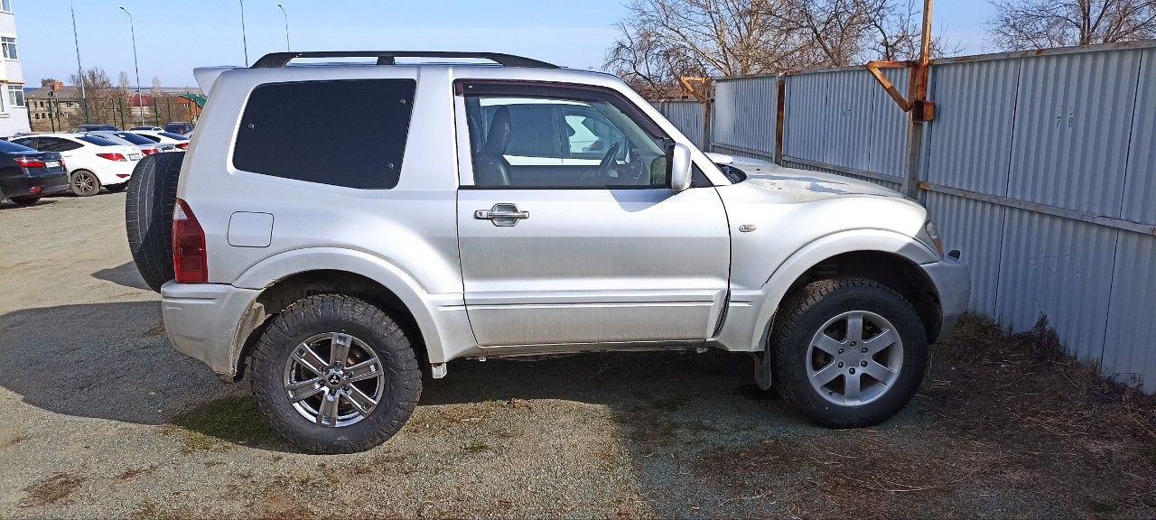 Mitsubishi Pajero: фото владельца