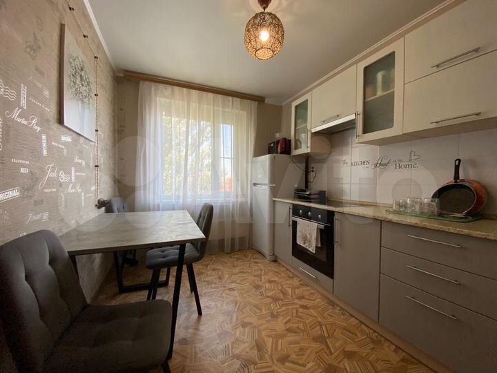 2-к. квартира, 58 м², 4/16 эт.